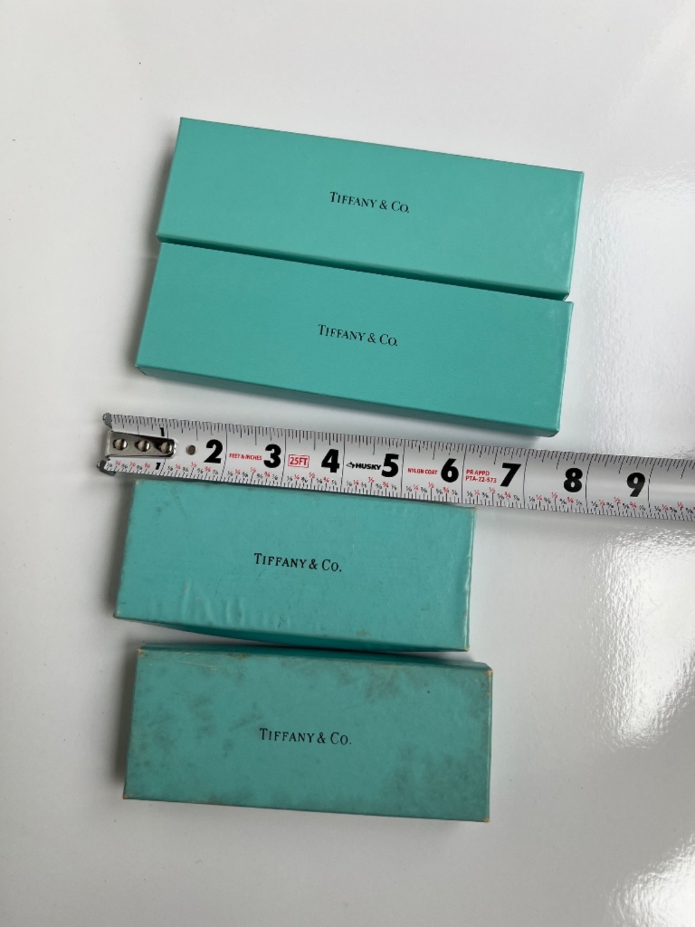 Large lot of Tiffany & Co. Boxes, ribbons, pouches, etc. - Picture 7 of 16